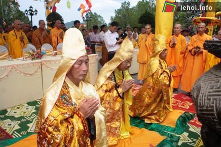 Chư tôn Hòa thượng tham dự buổi lễ