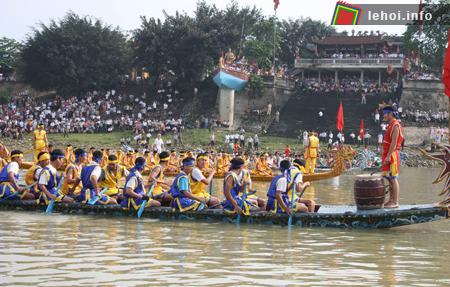 Tổ chức Lễ hội bơi chải truyền thống 2011 tại Phú Thọ