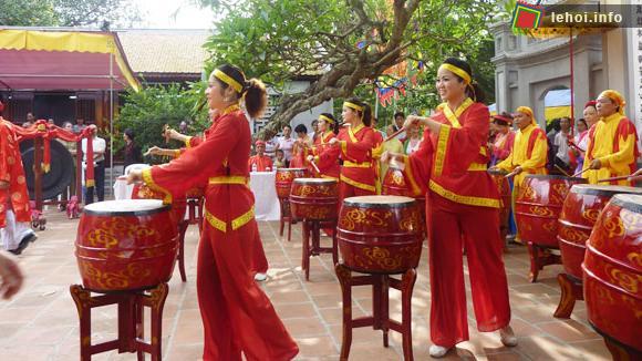 Đội đánh trống trong lễ hội