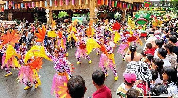 Nhiều hoạt động được tổ chức trong thời gian diễn ra lễ hội