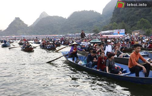 Lễ hội chùa Hương sẽ kết thúc vào ngày 1/5