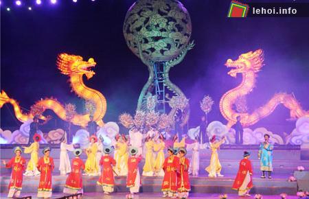 Biểu diễn nghệ thuật trong Lễ hội 