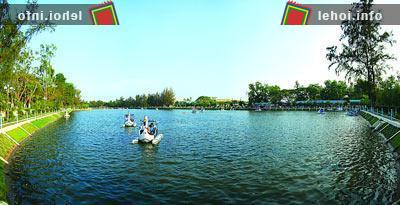 Hồ nước ngọt, nơi sẽ diễn ra nhiều chương trình đặc sắc trong Festival lúa gạo 2012