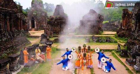 Biểu diễn nghệ thuật tại khu di tích Thánh địa Mỹ Sơn