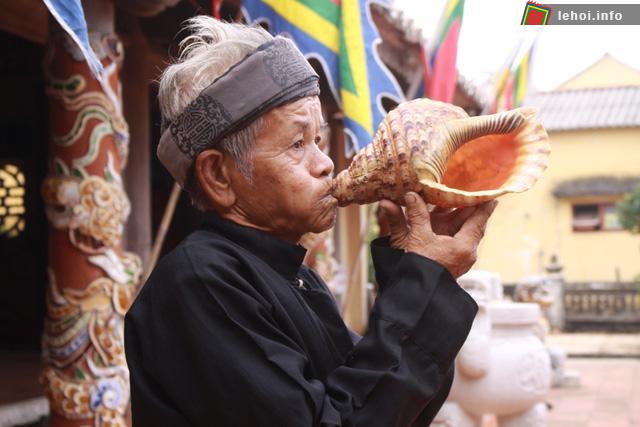 Tiếng ốc u tưởng nhớ những hùng binh Hoàng Sa.