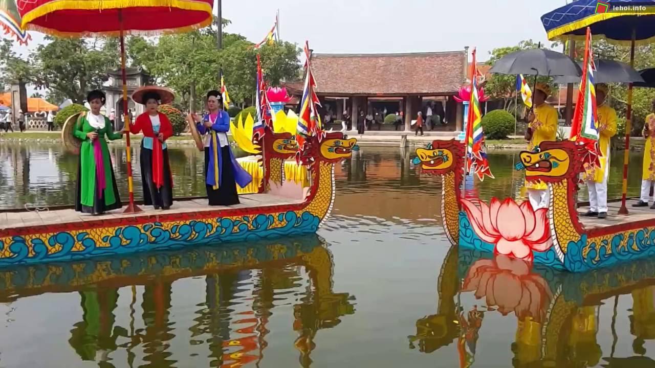 Hát quan họ trên thuyền rồng
