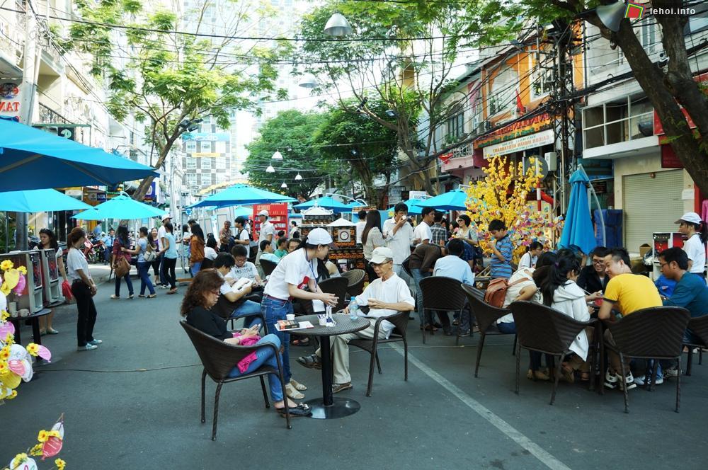 Khu cafe sách
