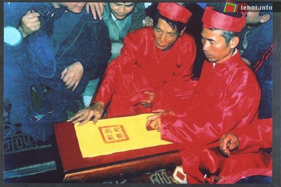 50 vạn cánh ấn được chuẩn bị cho Lễ hội 2013