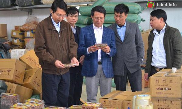 Kiểm tra ATVSTP phục vụ cho lễ hội chùa Hương.