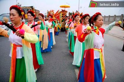 Phần hội năm nay cũng được tổ chức với các hoạt động mang đậm tính chất dân gian, với các trò chơi truyền thống đậm đà bản sắc dân tộc.