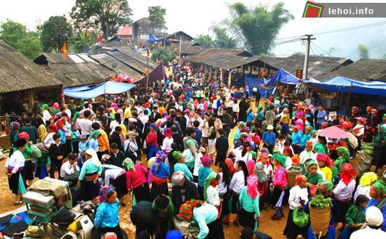 Lễ hội được tổ chức hằng năm thu hút đông đảo người dân cùng du khách trong và ngoài nước.