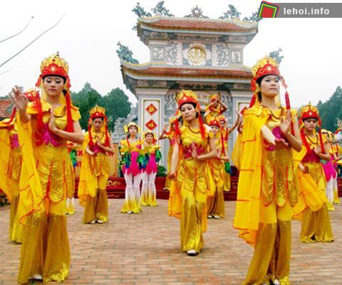 Hoạt động văn nghệ trong lễ hội