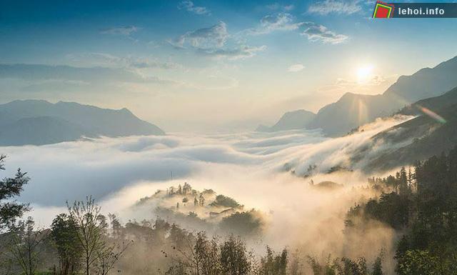 Triển lãm ảnh Sa Pa giữa trời mây trắng