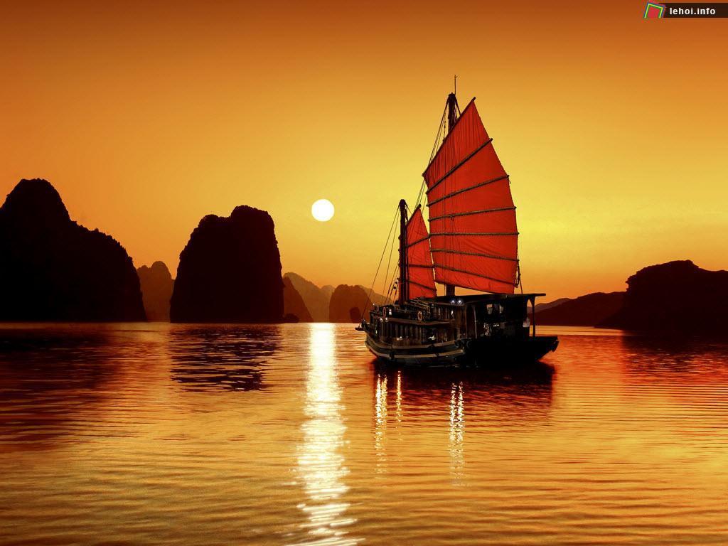 Lễ hội được tổ chức nhằm bầu chọn cho Vịnh Hạ Long trở thành 1 trong 7 kỳ quan thiên nhiên thế giới