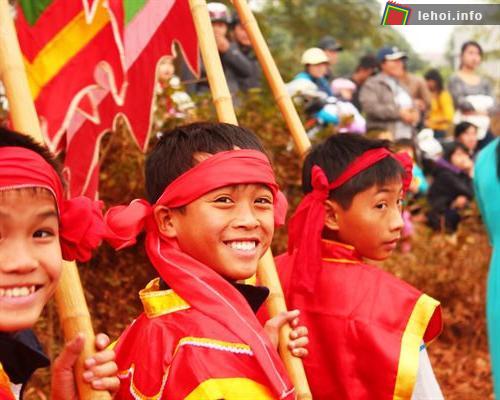 Em đi rước hội của một tác giả không rõ tên. Lời tựa là: 