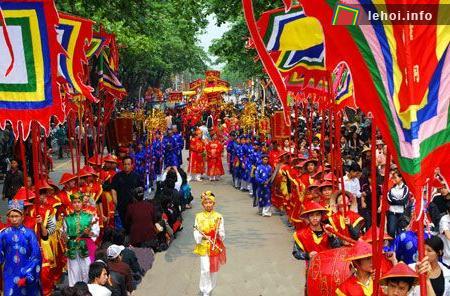 Lễ rước kiệu truyền thống