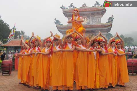Rực rỡ lễ hội tưởng nhớ công chúa Huyền Trân tại Huế