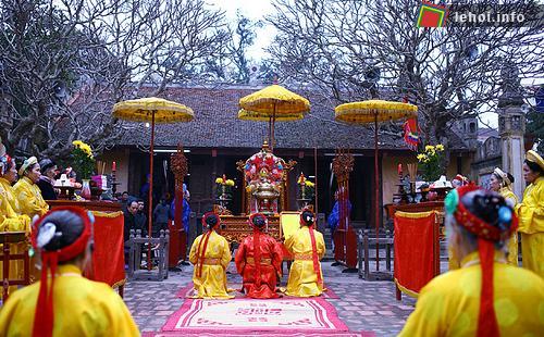 Toàn cảnh dâng lễ