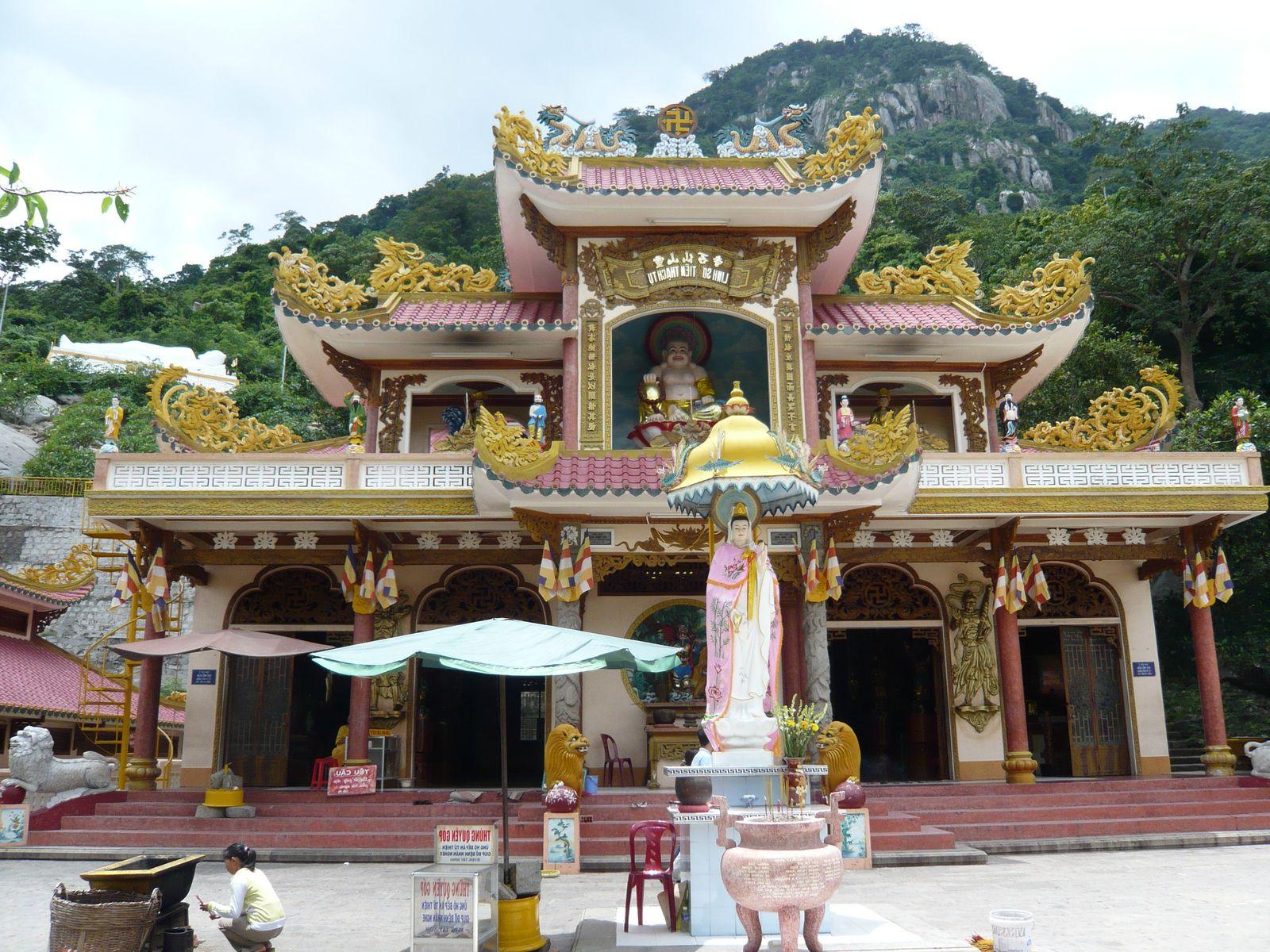 Chùa Bà Đen