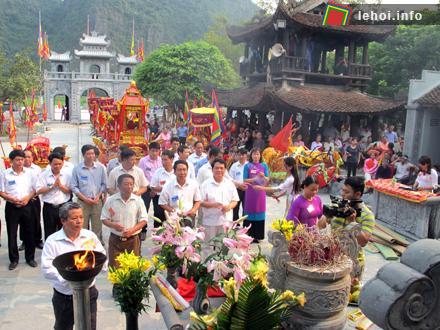 Quang cảnh lễ hội.