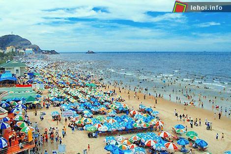 Năm Du lịch quốc gia 2011 với chủ đề “Thiên đường du lịch biển, đảo” sẽ diễn ra tại Phú Yên và các tỉnh khu vực Duyên hải Nam Trung Bộ.