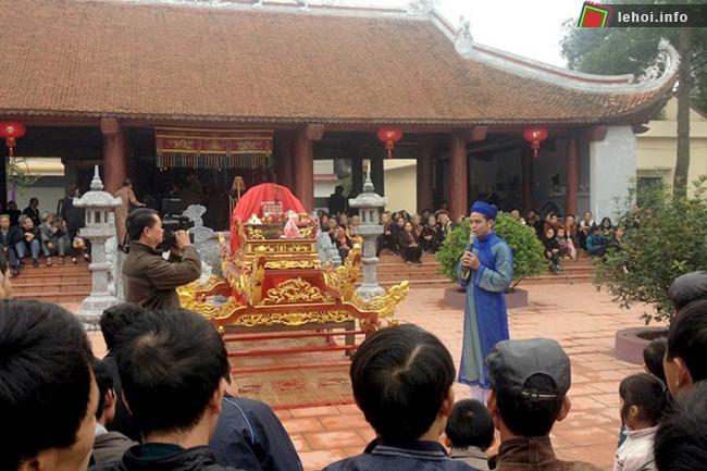 Hội làng Nhị Khê được tổ chức long trọng