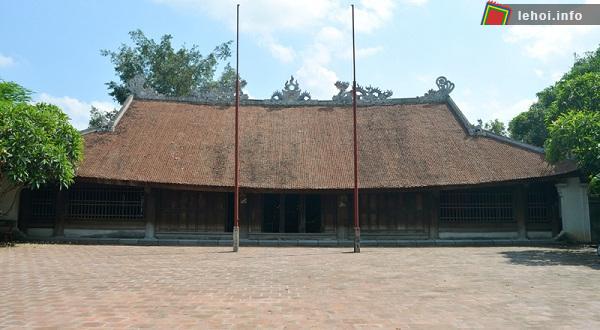 Đình làng Lâu Thượng nơi diễn ra lễ hội