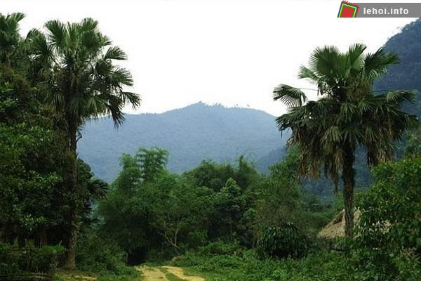 Hội chùa Thắm dâng lễ Bà Chúa mở cửa rừng