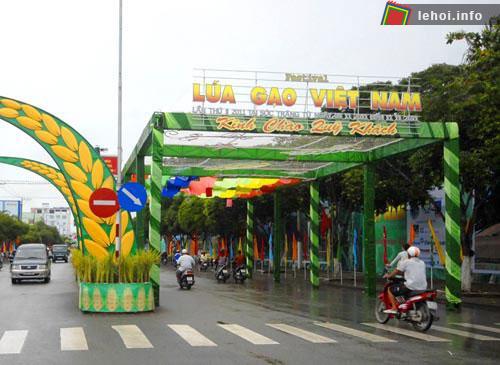 Để chào đón Festival, nhiều con đường ở TP Sóc Trăng đã được nâng cấp, mở rộng tạo sự thông thoáng