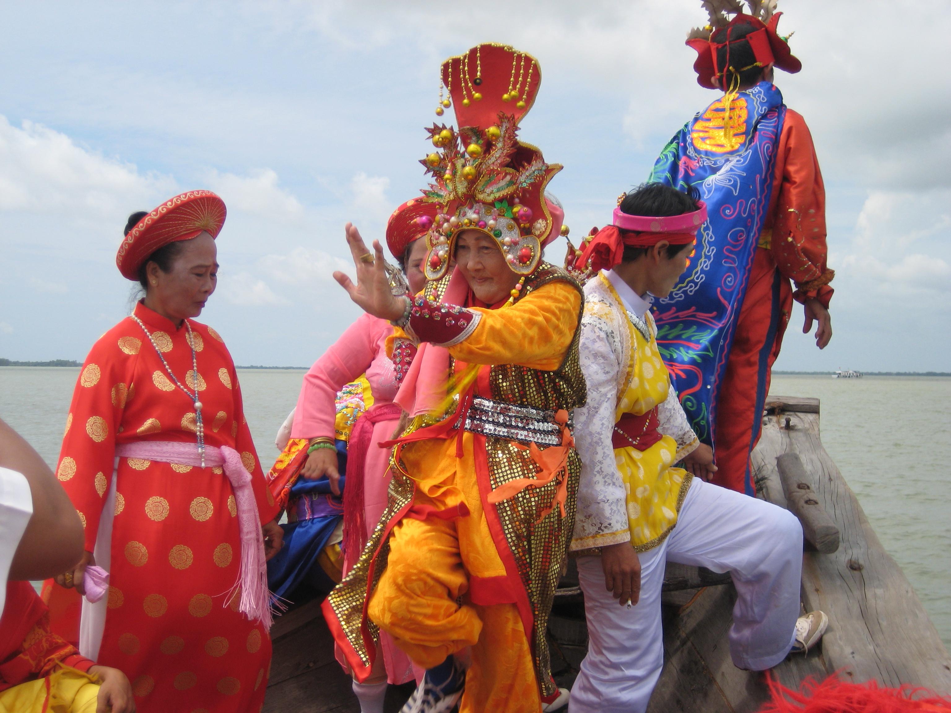 Cúng tế trên biển