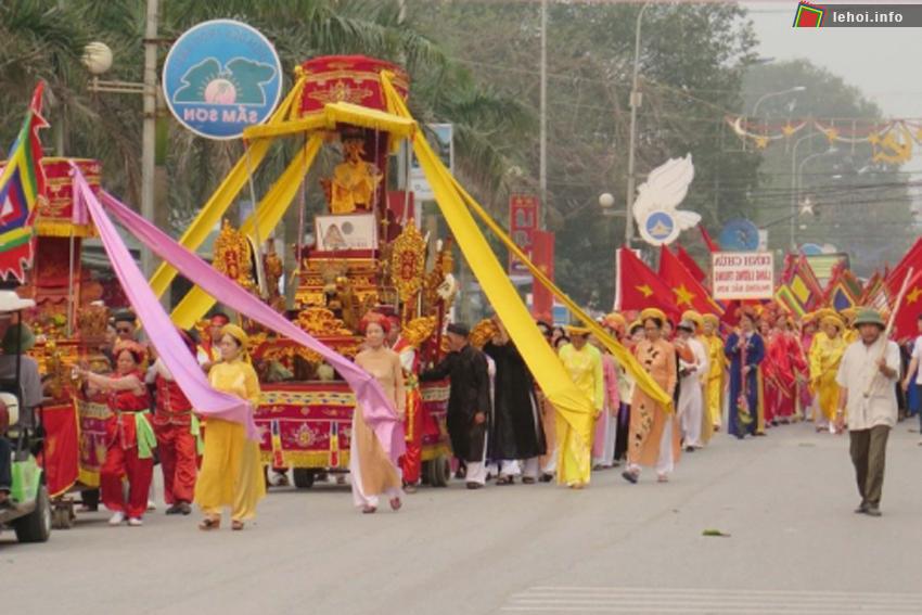 Lễ rước kiệu truyền thống