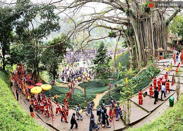 Lễ rước kiệu truyền thống
