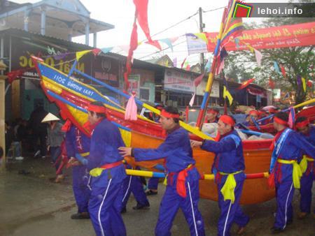 Nghi lễ rước thuyền