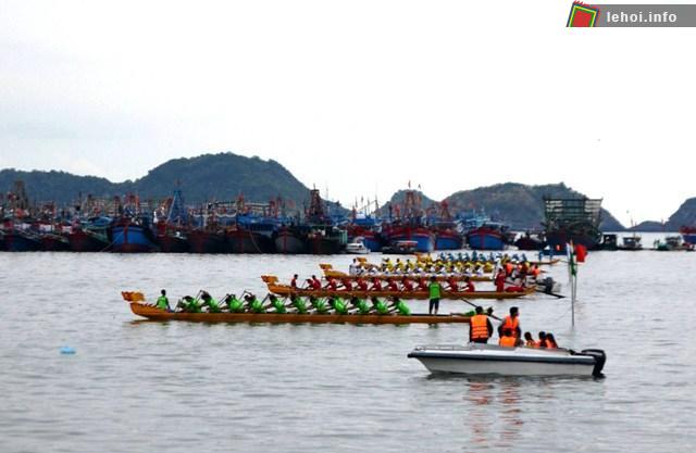 Các đội ở điểm xuất phát