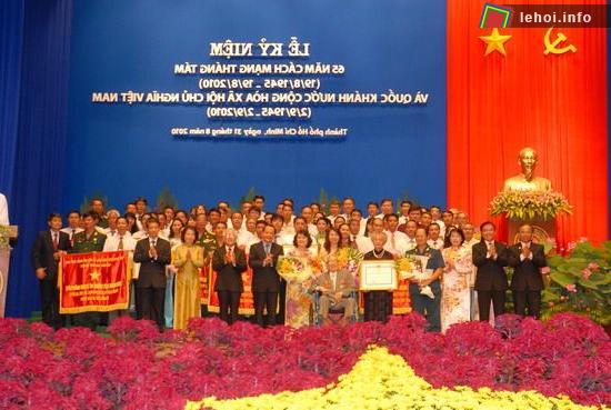 Lễ kỷ niệm 65 năm Cách mạng Tháng Tám và Quốc khánh nước Cộng hoà xã hội chủ nghĩa Việt Nam.