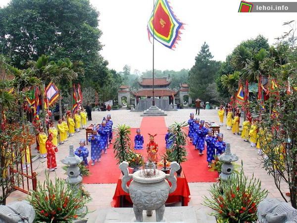 Nghi thức tế lễ tại đền Kiếp Bạc