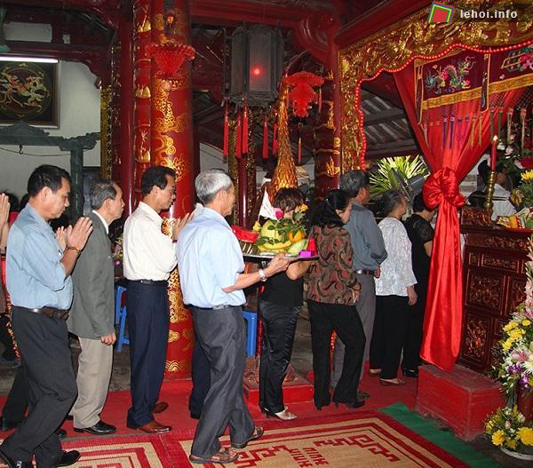 Lễ hội truyền thống đình Vạn Phúc diễn ra trang trọng