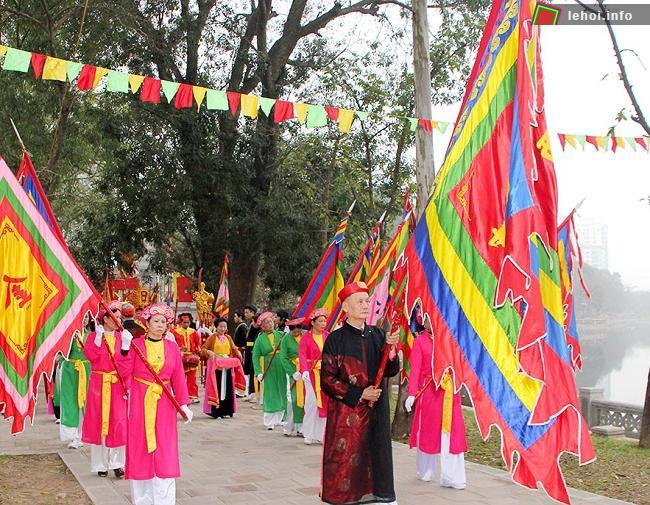 Lễ rước hội đền Voi Phục