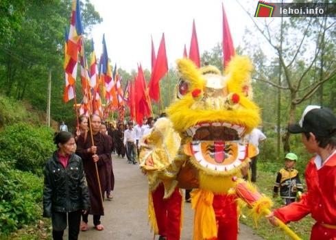 Lễ rước diễn ra rất long trọng