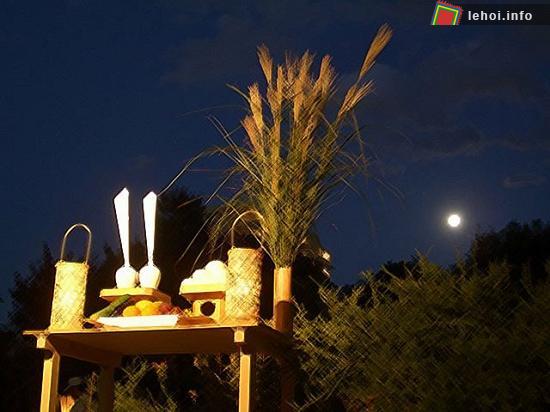 Lễ cúng trong hội cầu Trăng của người Tày