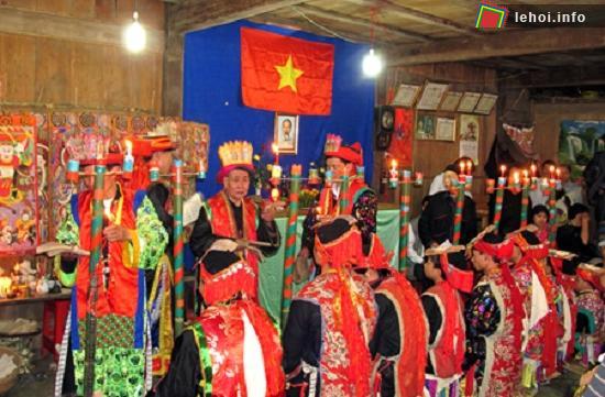 Lễ cấp sắc là nghi lễ quan trọng của người Dao