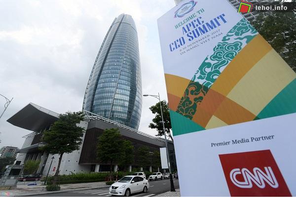Đà Nẵng trang hoàng lộng lẫy chuẩn bị tuần lễ cấp cao APEC