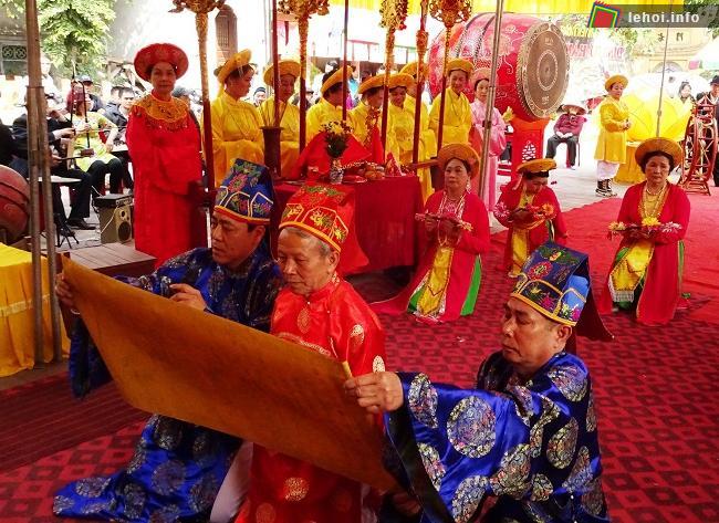 Lễ khai mạc hội đình Dư Hàng