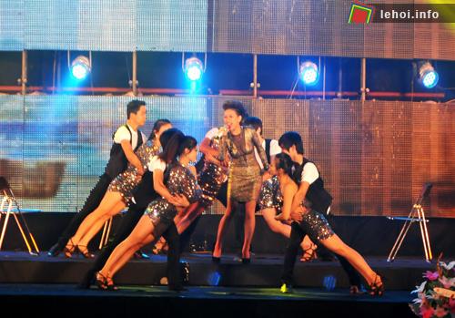 Hoành tráng lễ hội đếm ngược đón năm mới 2013 tại Đà Nẵng ảnh 1