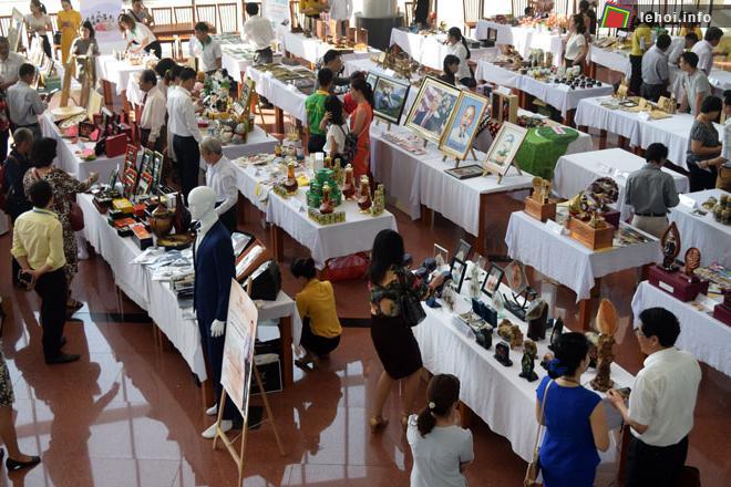 Cuộc thi thiết kế sản phẩm và bao bì quà tặng tại Festival