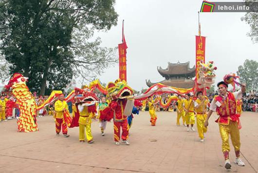 Không khí lễ hội đền Đô - Bắc Ninh