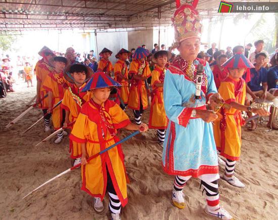 Hát múa bả trạo cần được truyền đạt lại cho thế hệ trẻ