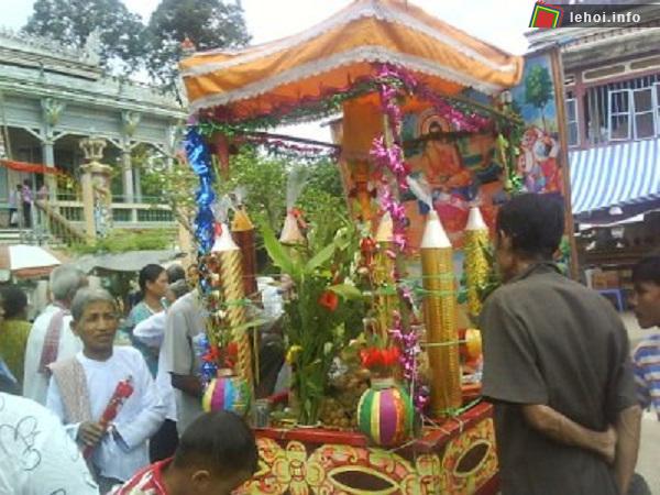 Người dân Khmer tổ chức lễ Nhập hạ