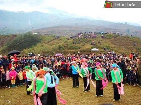 Lào Cai: Khắp nơi rộn ràng lễ hội đầu năm Tân Mão