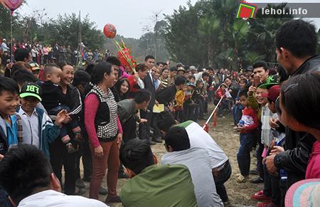 Thi kéo co phần hội
